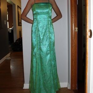 Cute Prom Dress! 👗